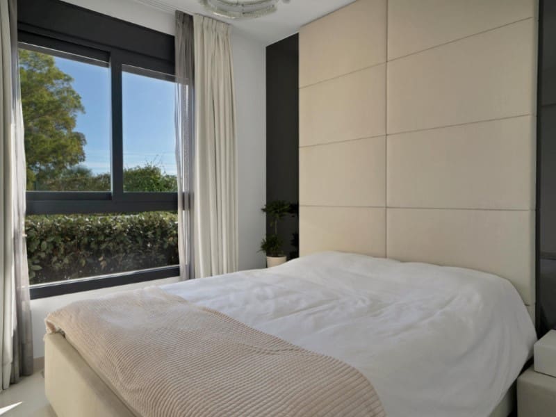 3 sypialnia Apartament na sprzedaż w Estepona z basenem - 895 000 € (Ref: 9576517)