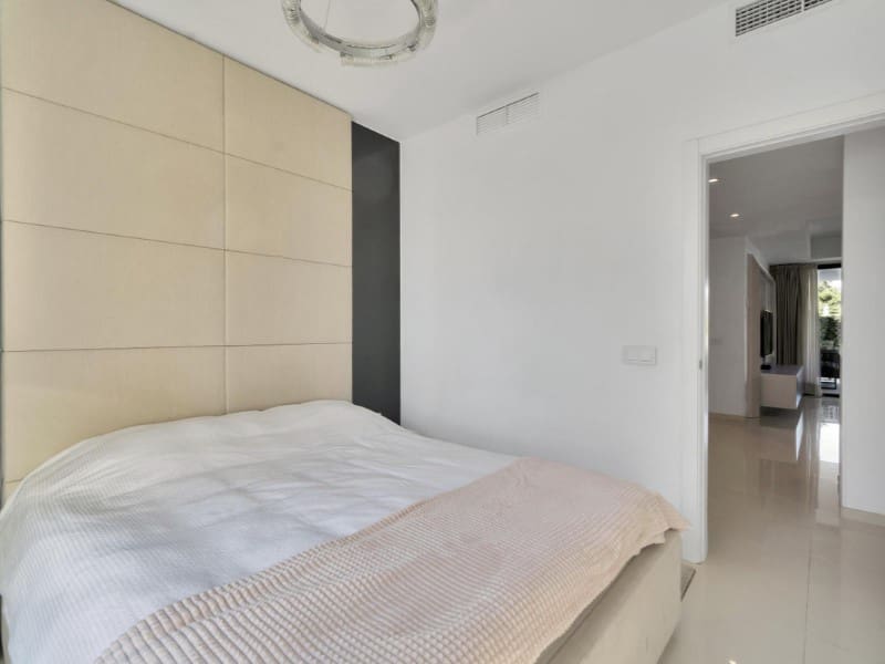 3 sypialnia Apartament na sprzedaż w Estepona z basenem - 895 000 € (Ref: 9576517)