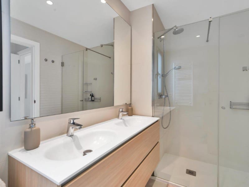 3 sypialnia Apartament na sprzedaż w Estepona z basenem - 895 000 € (Ref: 9576517)