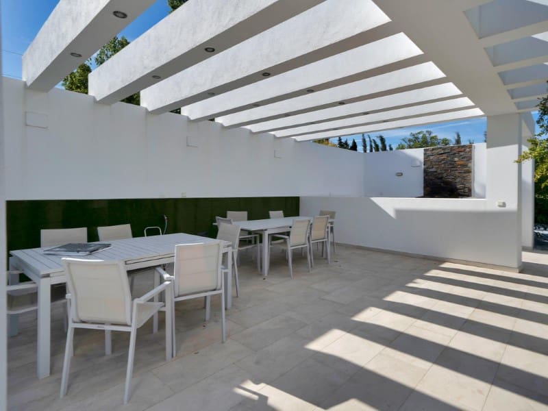 3 sypialnia Apartament na sprzedaż w Estepona z basenem - 895 000 € (Ref: 9576517)