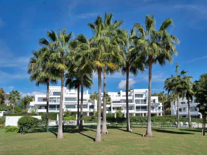 3 sypialnia Apartament na sprzedaż w Estepona z basenem - 895 000 € (Ref: 9576517)