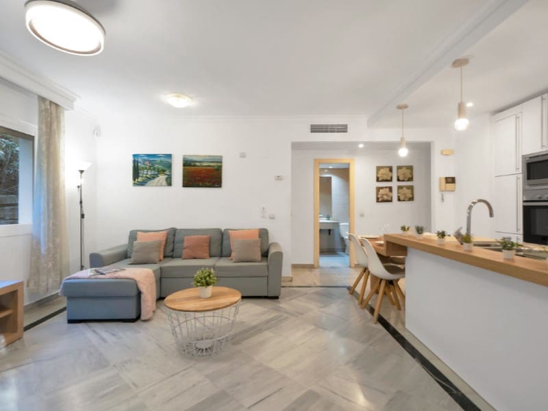 2 sovrum Lägenhet till salu i Golden Mile med pool - 575 000 € (Ref: 9576519)