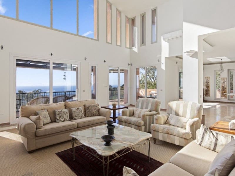 5 Zimmer Villa zu verkaufen in Marbella mit Pool - 1.450.000 € (Ref: 9576520)