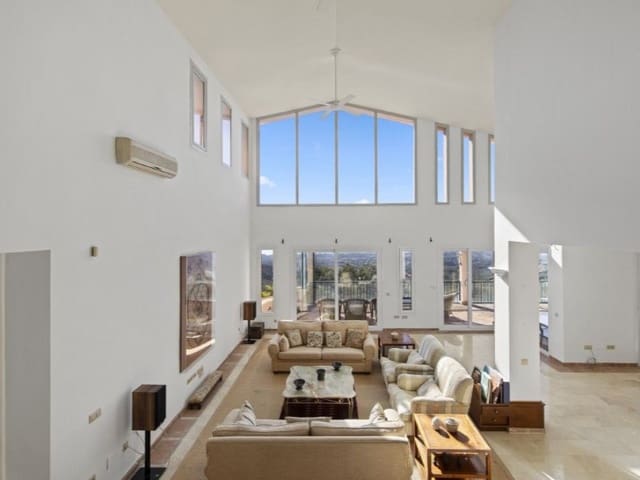 5 Zimmer Villa zu verkaufen in Santa María, Marbella mit Pool - 1.450.000 € (Ref: 9576520)