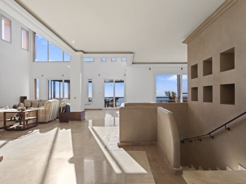 5 Zimmer Villa zu verkaufen in Marbella mit Pool - 1.450.000 € (Ref: 9576520)