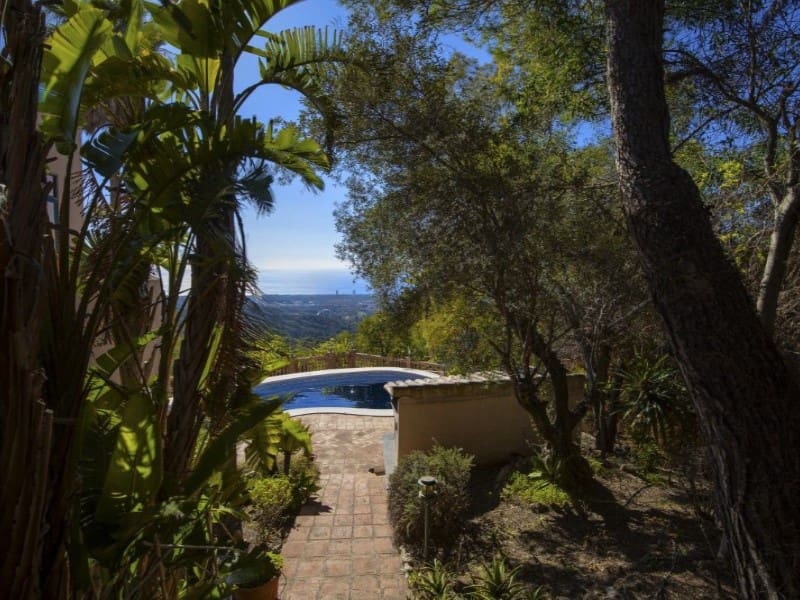 5 Zimmer Villa zu verkaufen in Marbella mit Pool - 1.450.000 € (Ref: 9576520)