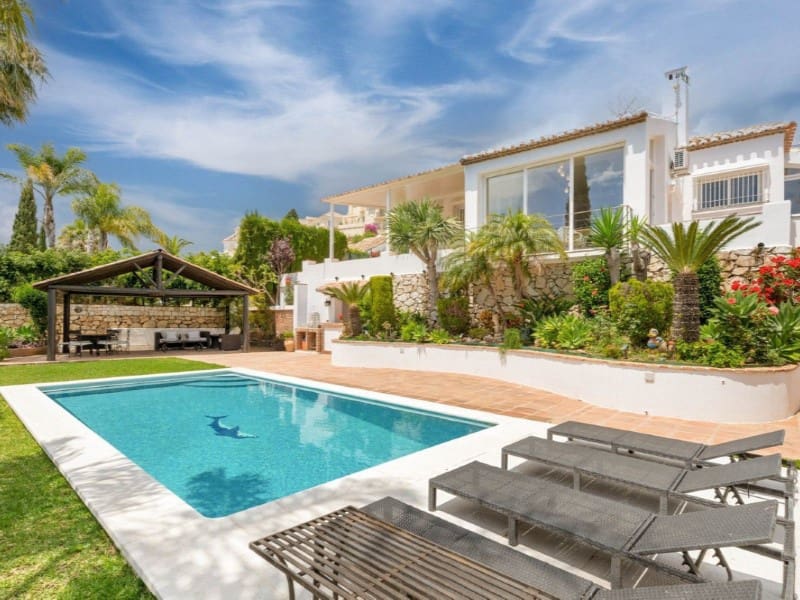 Chalet de 4 habitaciones en Mijas Golf en venta con piscina - 1.380.000 € (Ref: 9576521)