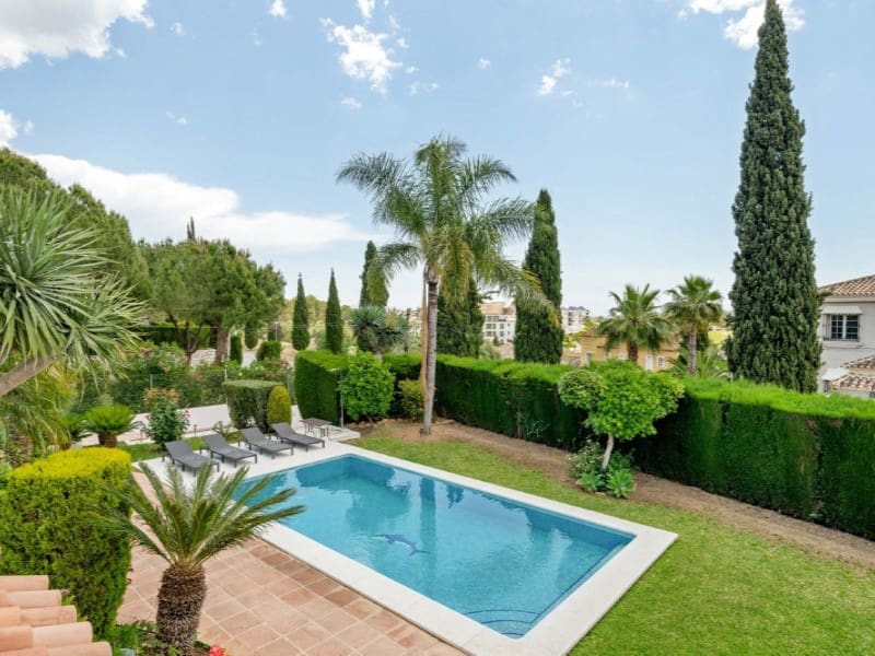 Chalet de 4 habitaciones en Mijas Golf en venta con piscina - 1.380.000 € (Ref: 9576521)