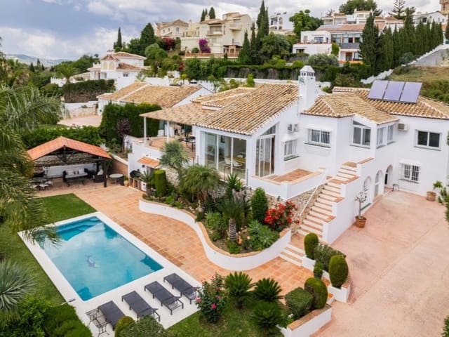 4 sovrum Villa till salu i Mijas Golf, Mijas med pool - 1 380 000 € (Ref: 9576521)