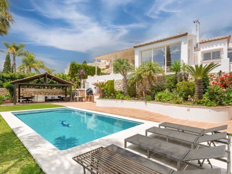 Chalet de 4 habitaciones en Mijas Golf en venta con piscina - 1.380.000 € (Ref: 9576521)