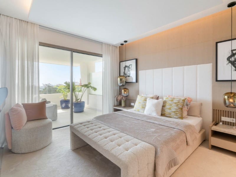 4 sypialnia Willa na sprzedaż w Nueva Andalucia z basenem - 4 495 000 € (Ref: 9576527)