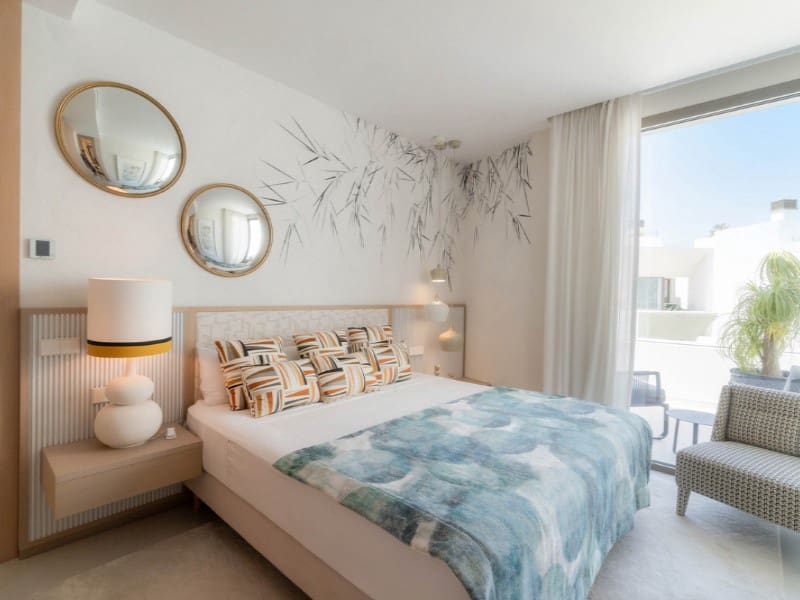 4 sypialnia Willa na sprzedaż w Nueva Andalucia z basenem - 4 495 000 € (Ref: 9576527)