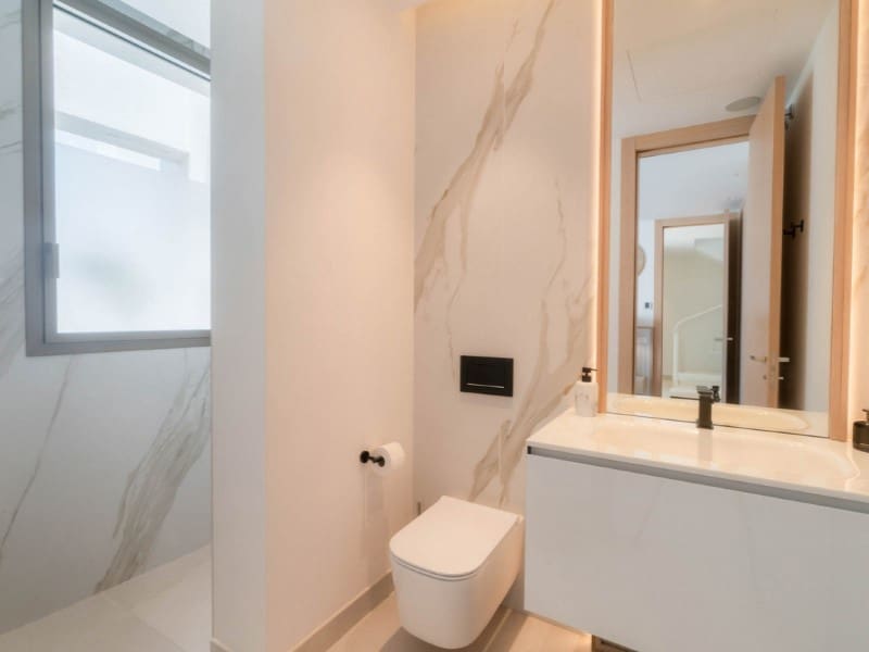 4 sypialnia Willa na sprzedaż w Nueva Andalucia z basenem - 4 495 000 € (Ref: 9576527)