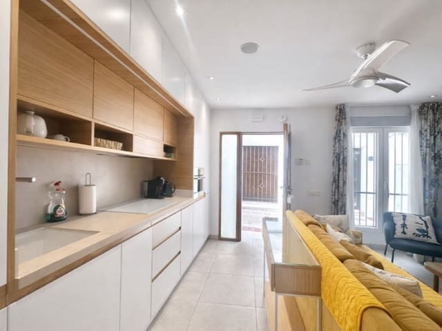 2 Zimmer Haus zu verkaufen in Marbella Centro, Marbella - 590.000 € (Ref: 9576531)