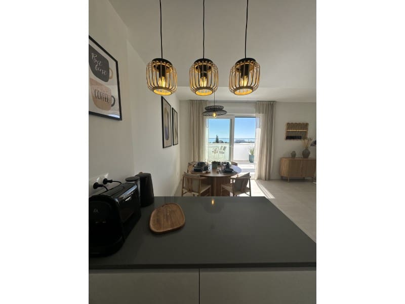 2 makuuhuone Huoneisto myytävänä paikassa Bahia Dorada mukana uima-altaan - 525 000 € (Ref: 9578715)