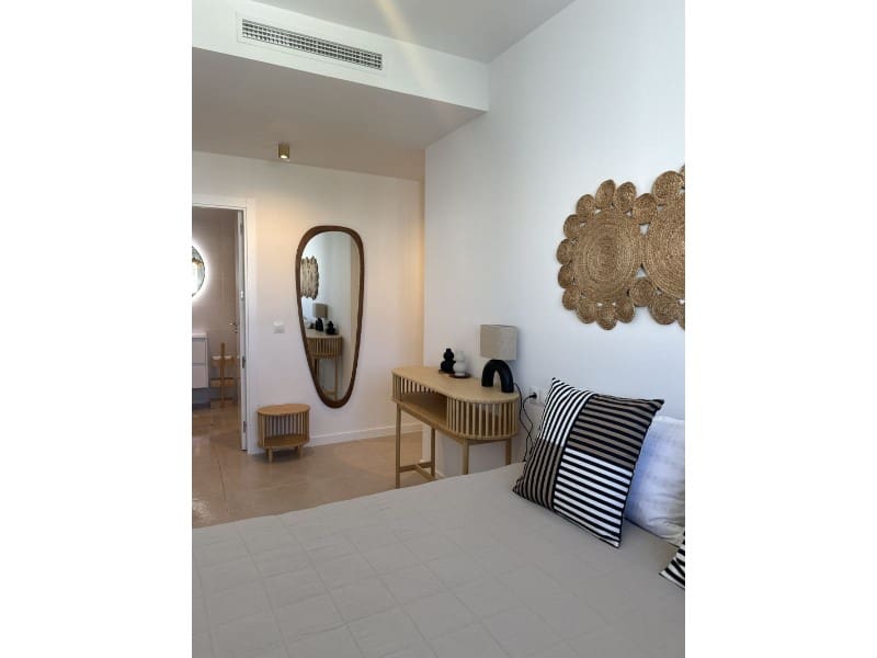 2 makuuhuone Huoneisto myytävänä paikassa Bahia Dorada mukana uima-altaan - 525 000 € (Ref: 9578715)