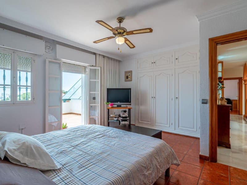 4 makuuhuone Huvila myytävänä paikassa Benalmadena mukana uima-altaan - 2 850 000 € (Ref: 9578716)