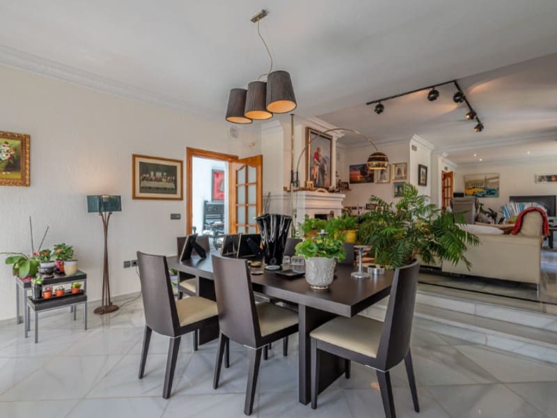 4 makuuhuone Huvila myytävänä paikassa Benalmadena mukana uima-altaan - 2 850 000 € (Ref: 9578716)