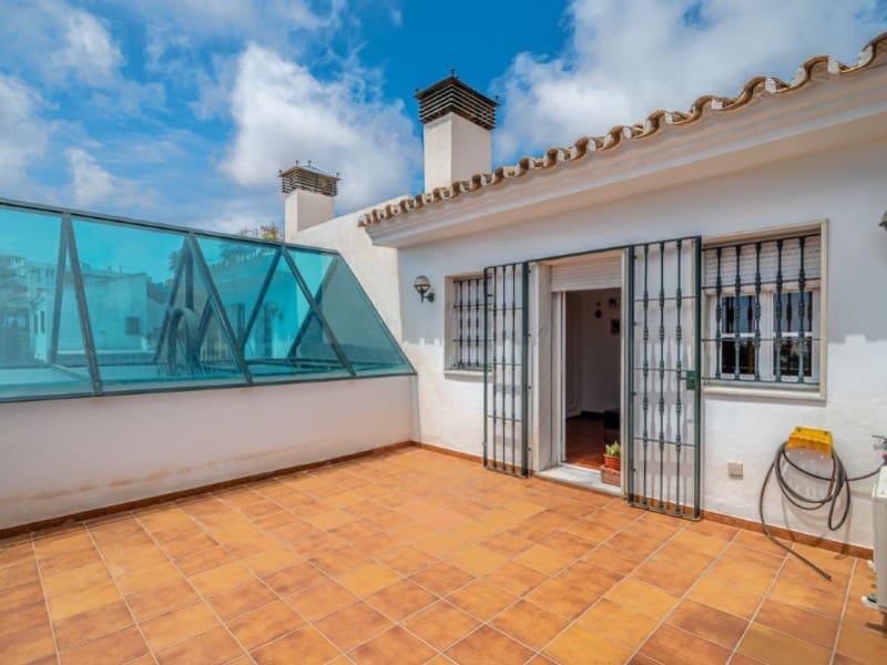 4 makuuhuone Huvila myytävänä paikassa Benalmadena mukana uima-altaan - 2 850 000 € (Ref: 9578716)