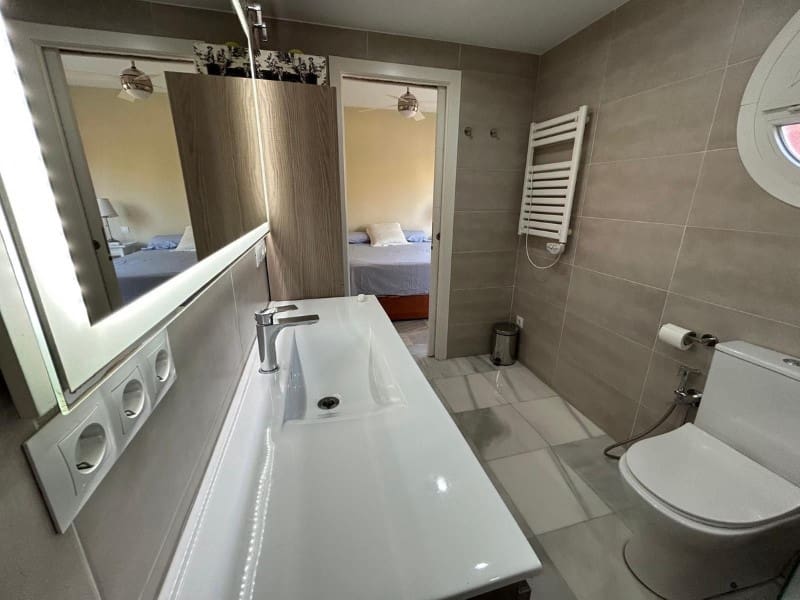 4 slaapkamer Villa te koop in El Paraiso met zwembad - € 700.000 (Ref: 9578720)