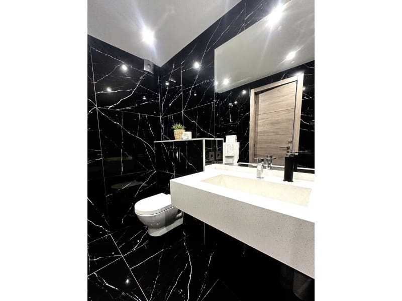 2 bedroom Apartment for sale in Marbella - € 1,650,000 (Ref: 9578721)