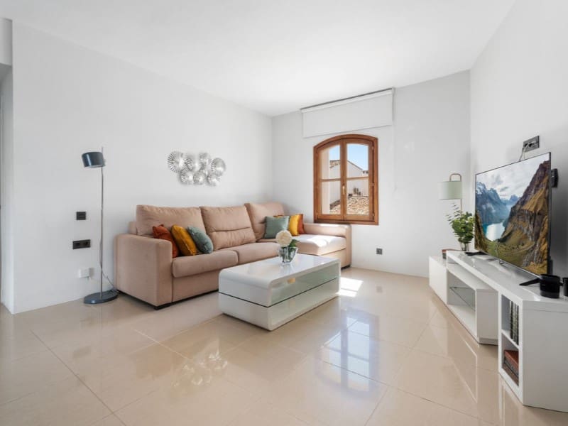 3 slaapkamer Appartement te koop in Puerto Banus met garage - € 595.000 (Ref: 9578722)
