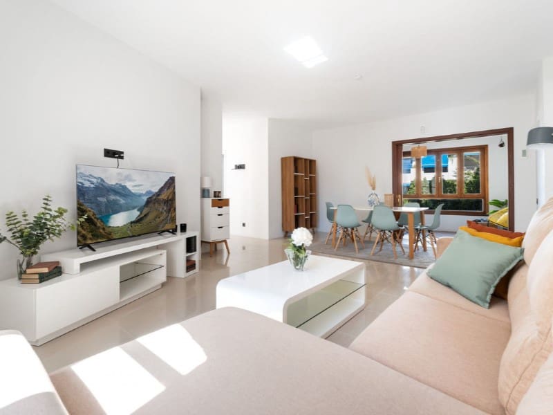 3 slaapkamer Appartement te koop in Puerto Banus met garage - € 595.000 (Ref: 9578722)