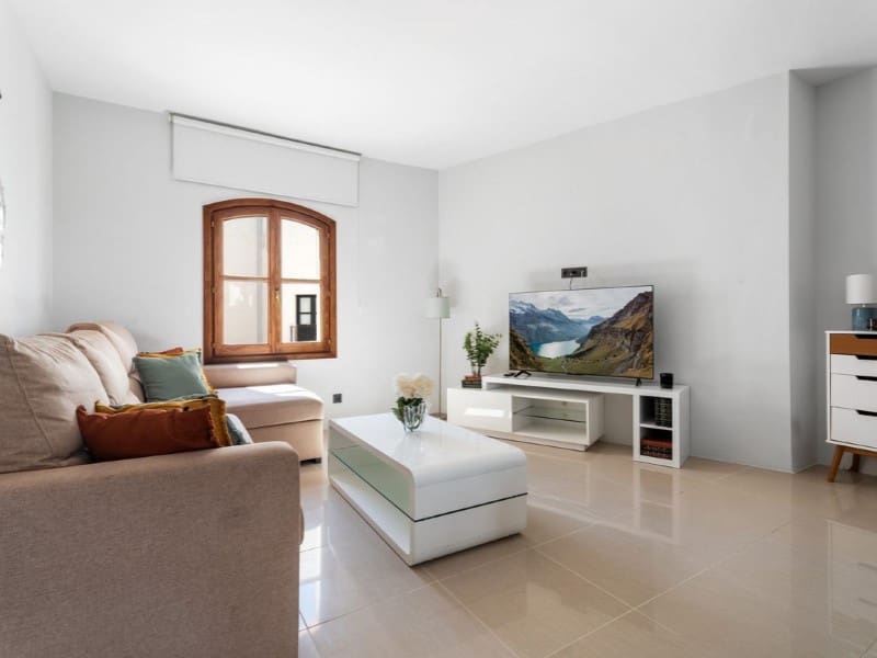 3 slaapkamer Appartement te koop in Puerto Banus met garage - € 595.000 (Ref: 9578722)