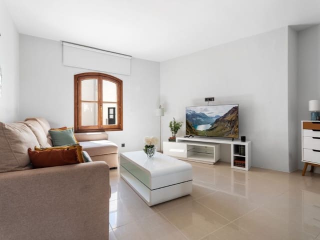 3 slaapkamer Appartement te koop in Puerto Banus, Marbella met garage - € 595.000 (Ref: 9578722)