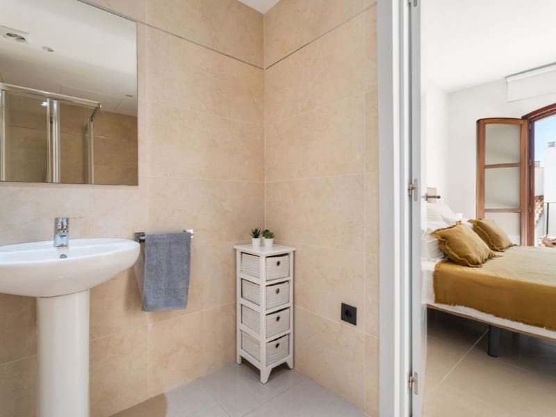 3 slaapkamer Appartement te koop in Puerto Banus met garage - € 595.000 (Ref: 9578722)