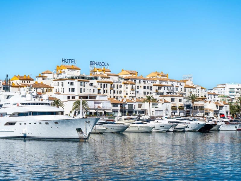 3 slaapkamer Appartement te koop in Puerto Banus met garage - € 595.000 (Ref: 9578722)