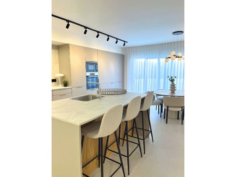 Apartamento de 3 habitaciones en Nueva Andalucia en venta con piscina - 849.000 € (Ref: 9578724)