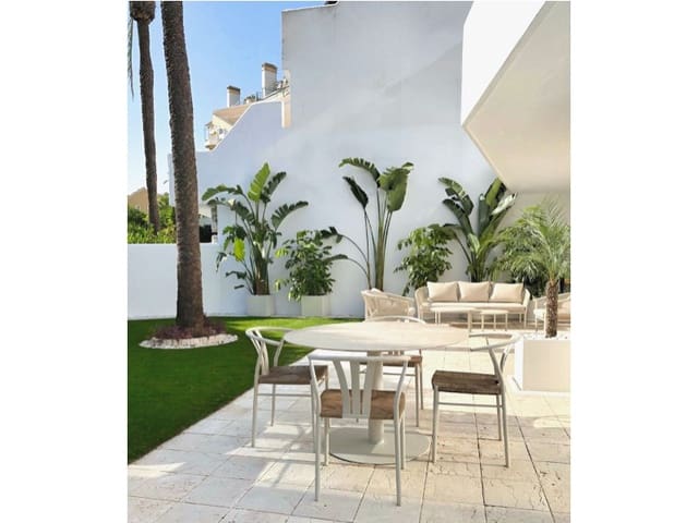 3 makuuhuone Huoneisto myytävänä paikassa Nueva Andalucía Centro, Marbella mukana uima-altaan - 849 000 € (Ref: 9578724)