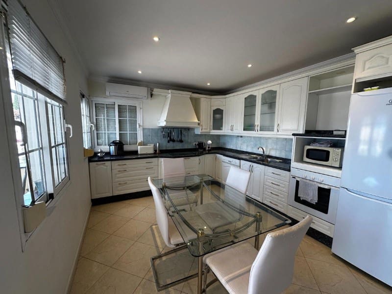 10 soverom Villa til salgs i Las Lagunas de Mijas - € 1 350 000 (Ref: 9578727)