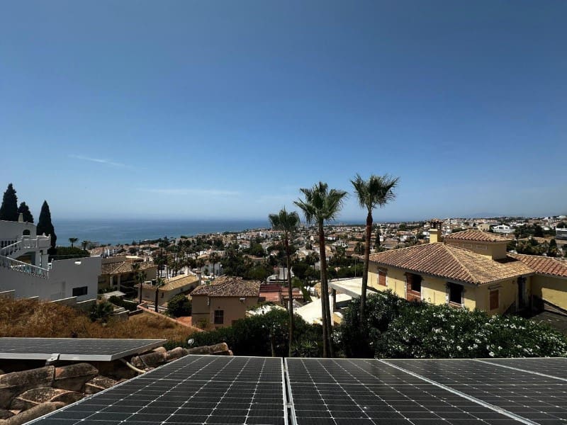 10 soverom Villa til salgs i Las Lagunas de Mijas - € 1 350 000 (Ref: 9578727)