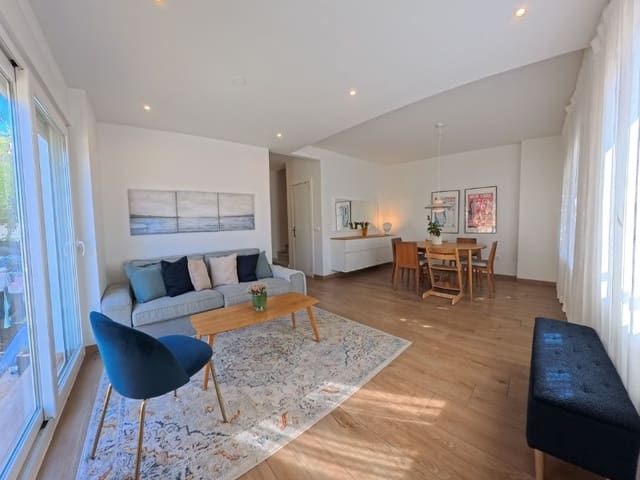 4 quarto Moradia para venda em Benalmadena Costa, Benalmádena com garagem - 695 000 € (Ref: 9578728)