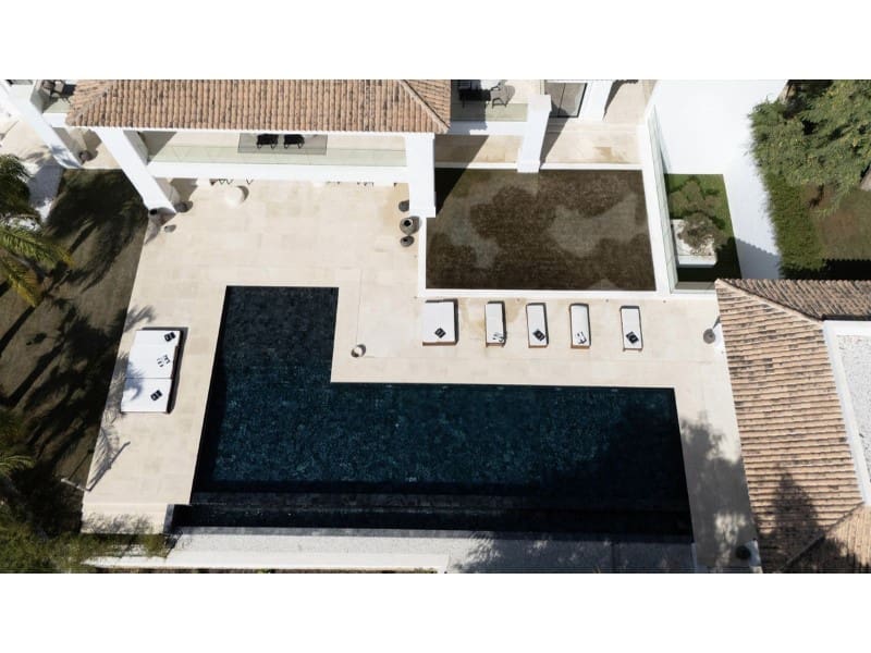 7 soveværelse Villa til salg i La Quinta med swimmingpool garage - € 13.500.000 (Ref: 9578732)