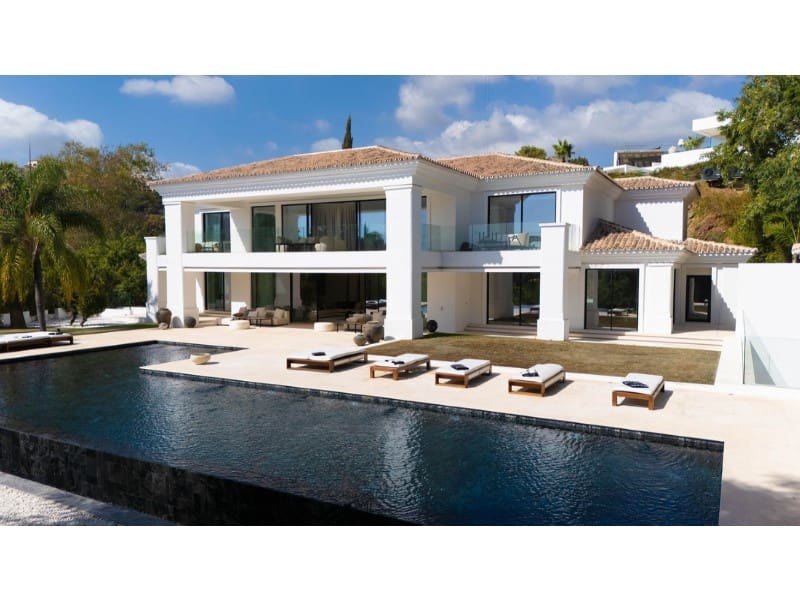 7 soveværelse Villa til salg i La Quinta med swimmingpool garage - € 13.500.000 (Ref: 9578732)