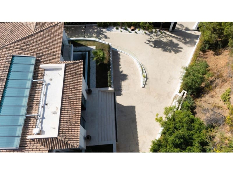 7 soveværelse Villa til salg i La Quinta med swimmingpool garage - € 13.500.000 (Ref: 9578732)