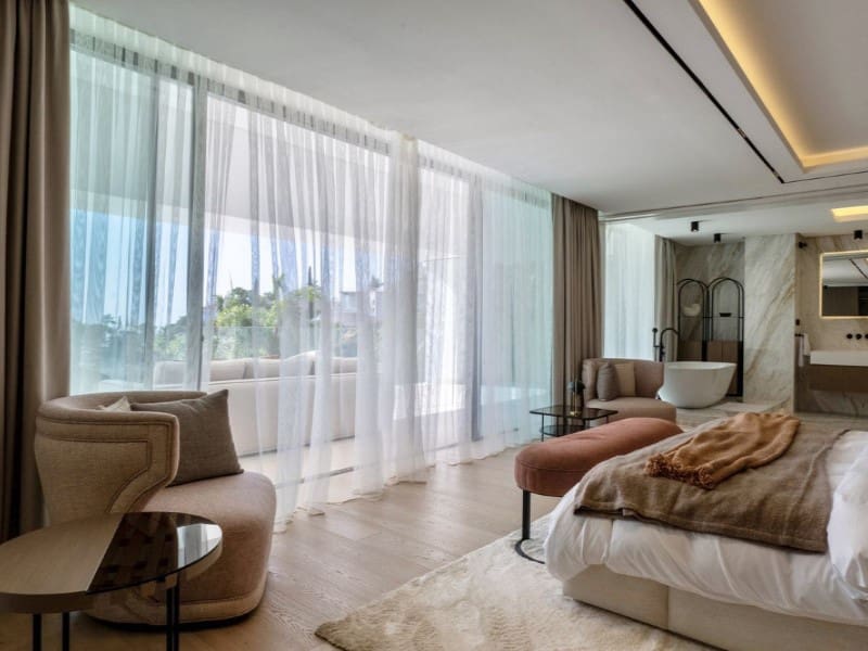 7 soveværelse Villa til salg i La Quinta med swimmingpool garage - € 13.500.000 (Ref: 9578732)