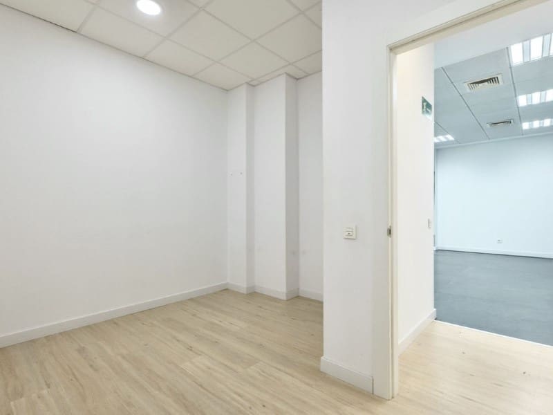 Commerciale in vendita in Las Lagunas de Mijas - 590.000 € (Rif: 9578733)