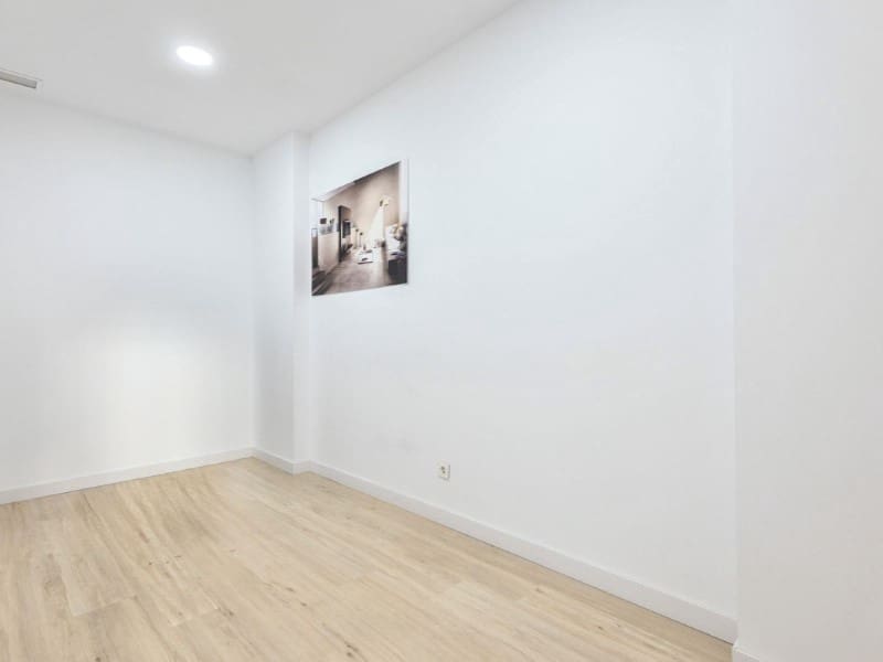 Kommersiell till salu i Las Lagunas de Mijas - 590 000 € (Ref: 9578733)