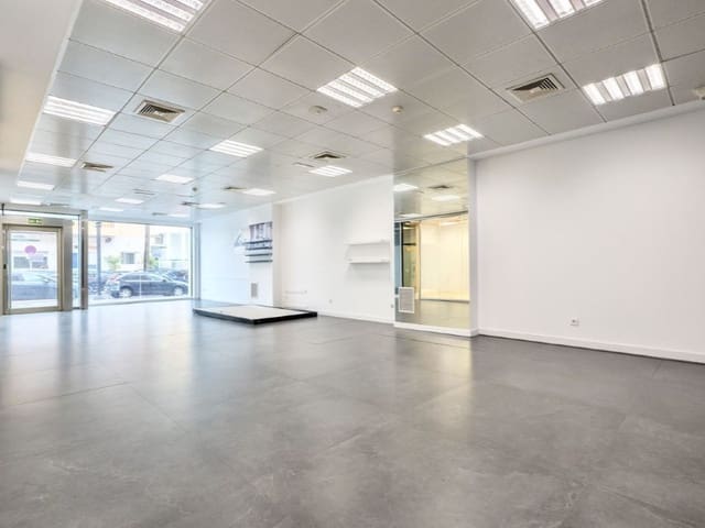 Gewerbe zu verkaufen in Los Árboles, Mijas - 590.000 € (Ref: 9578733)