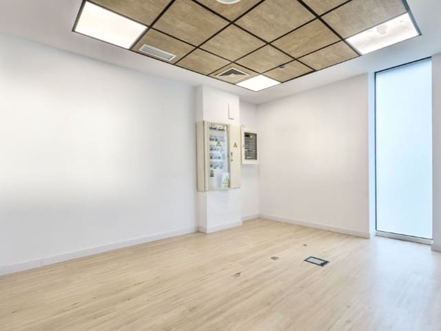 Gewerbe zu verkaufen in Los Árboles, Mijas - 590.000 € (Ref: 9578733)