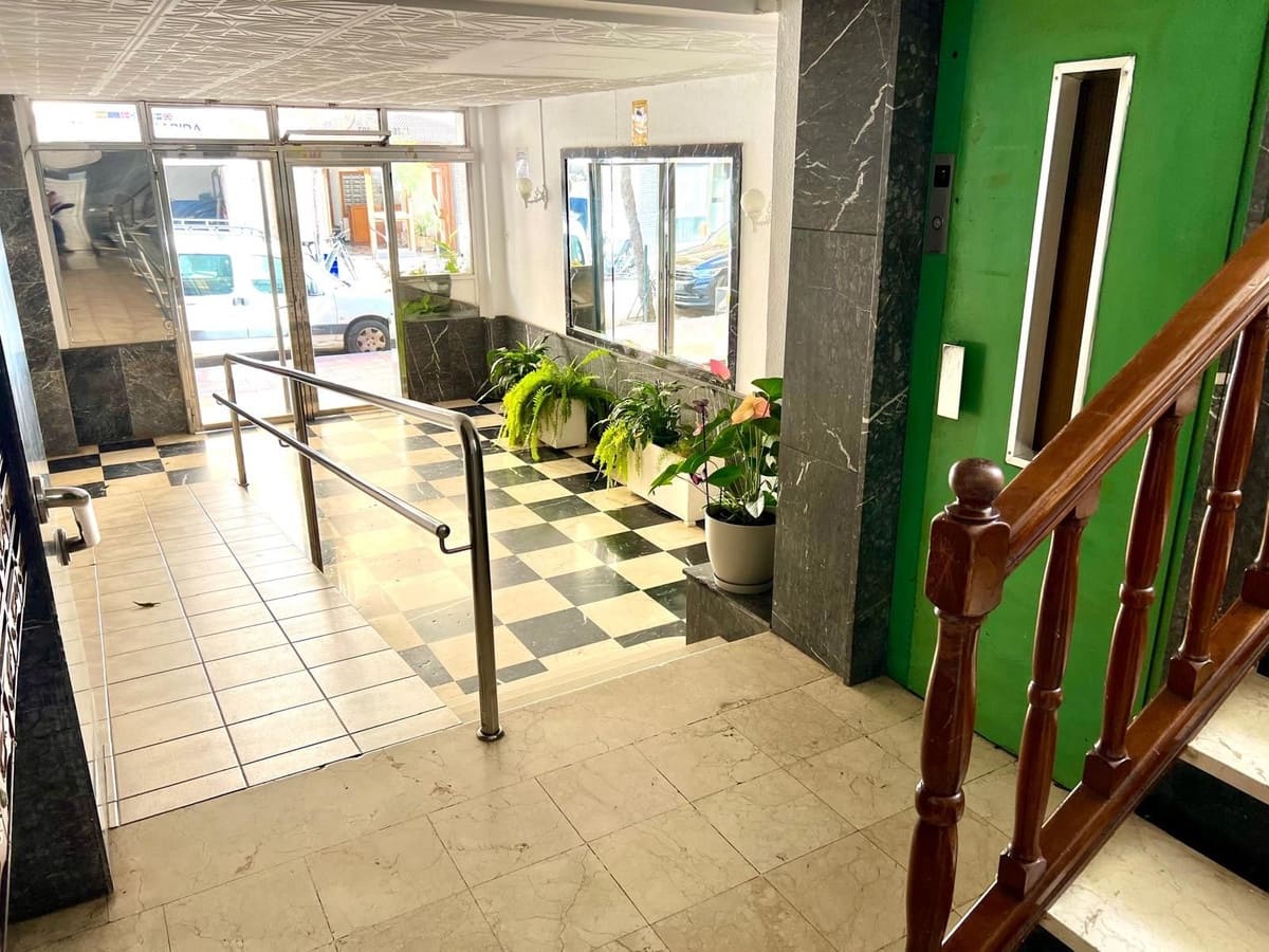 1 quarto Apartamento para venda em Fuengirola - 199 000 € (Ref: 9417376)