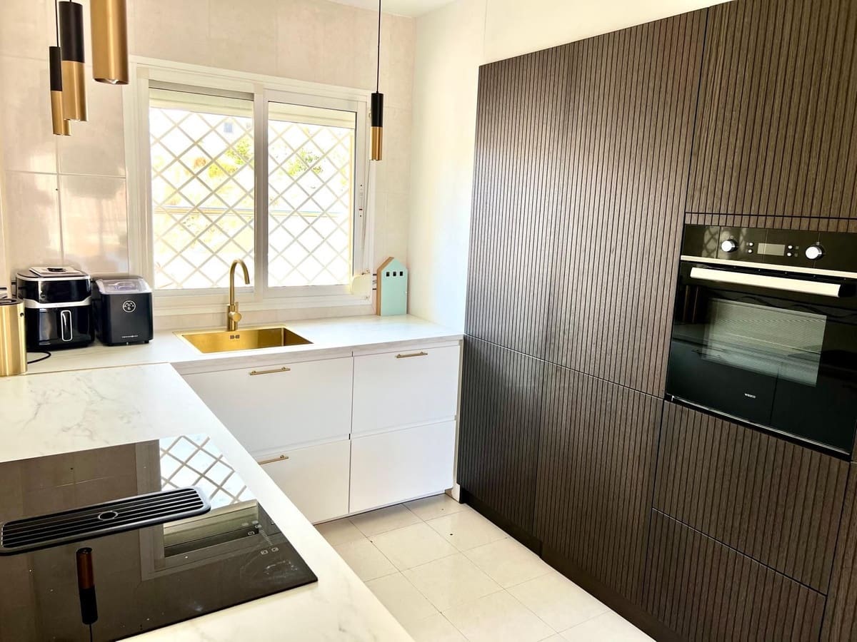 3 soverom Hus til salgs i Benalmadena med svømmebasseng garasje - € 389 000 (Ref: 9417377)