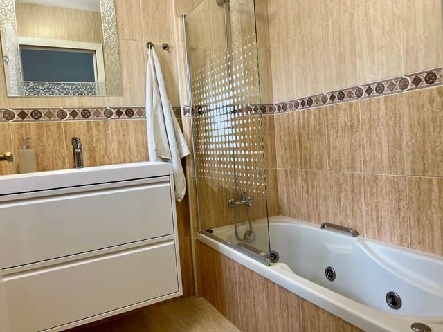 3 soverom Hus til salgs i Benalmádena med svømmebasseng garasje - € 389 000 (Ref: 9417377)