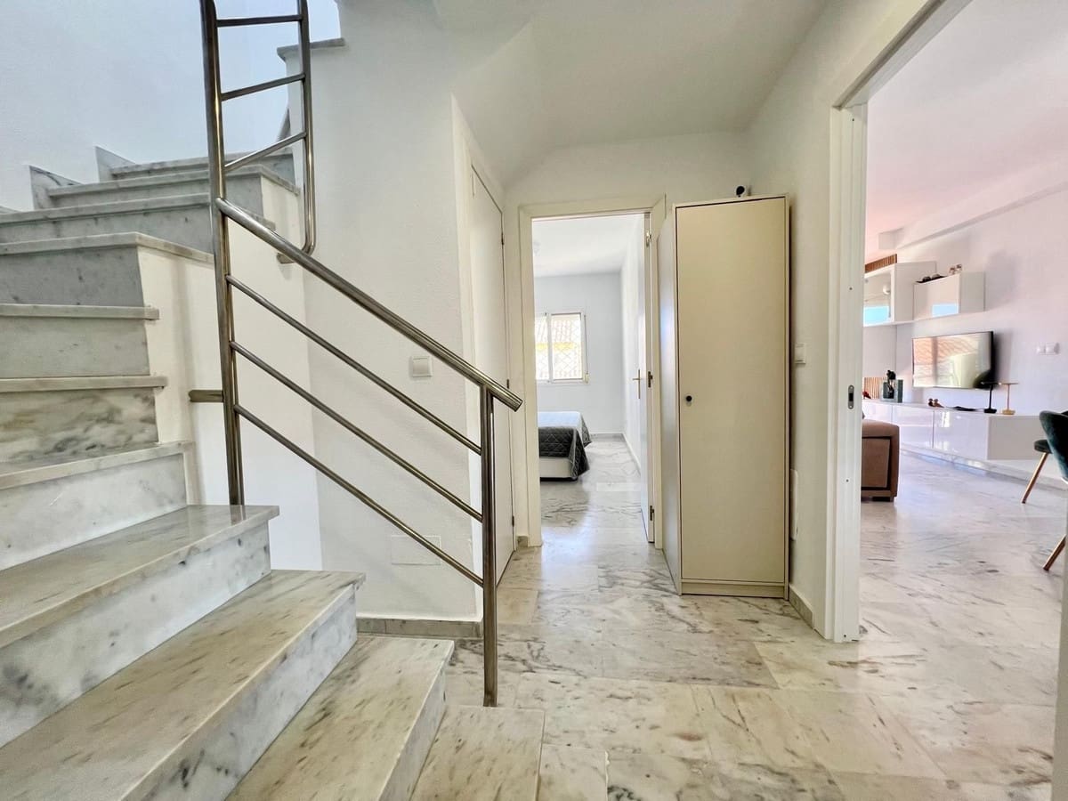 3 soverom Hus til salgs i Benalmadena med svømmebasseng garasje - € 389 000 (Ref: 9417377)