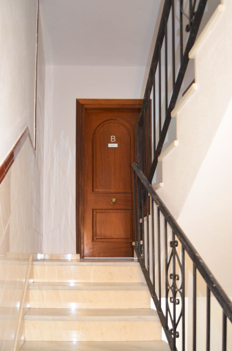 4 Zimmer Apartment zu verkaufen in Estepona - 350.000 € (Ref: 10021929)