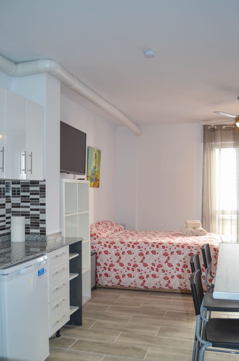 4 Zimmer Apartment zu verkaufen in Estepona - 350.000 € (Ref: 10021929)